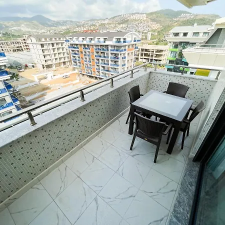 A Four-bedroom Flat Near The Sea In Konak Terrace * ألانيا